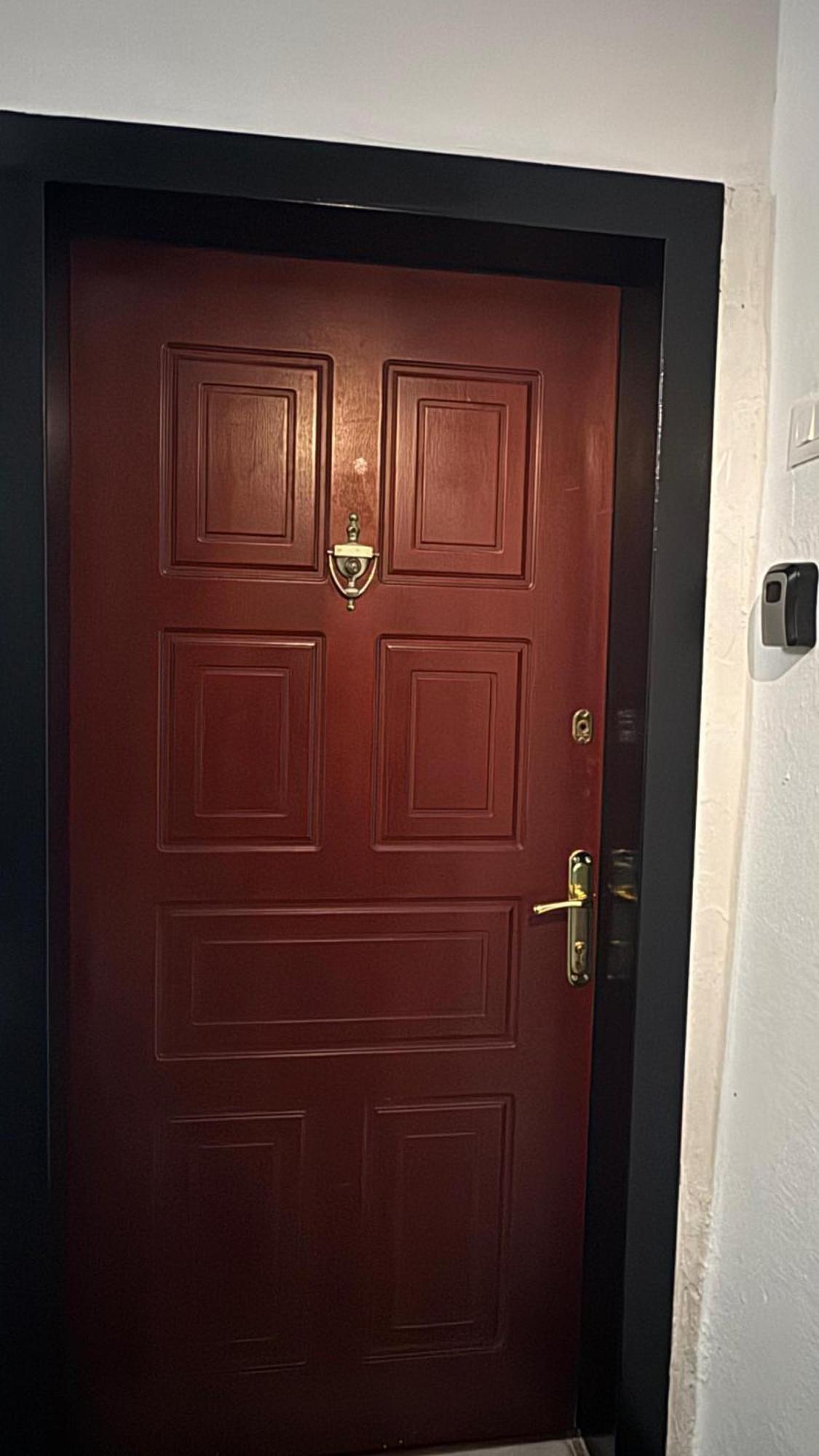 Charming Comfort Apartment Tiranë Ngoại thất bức ảnh