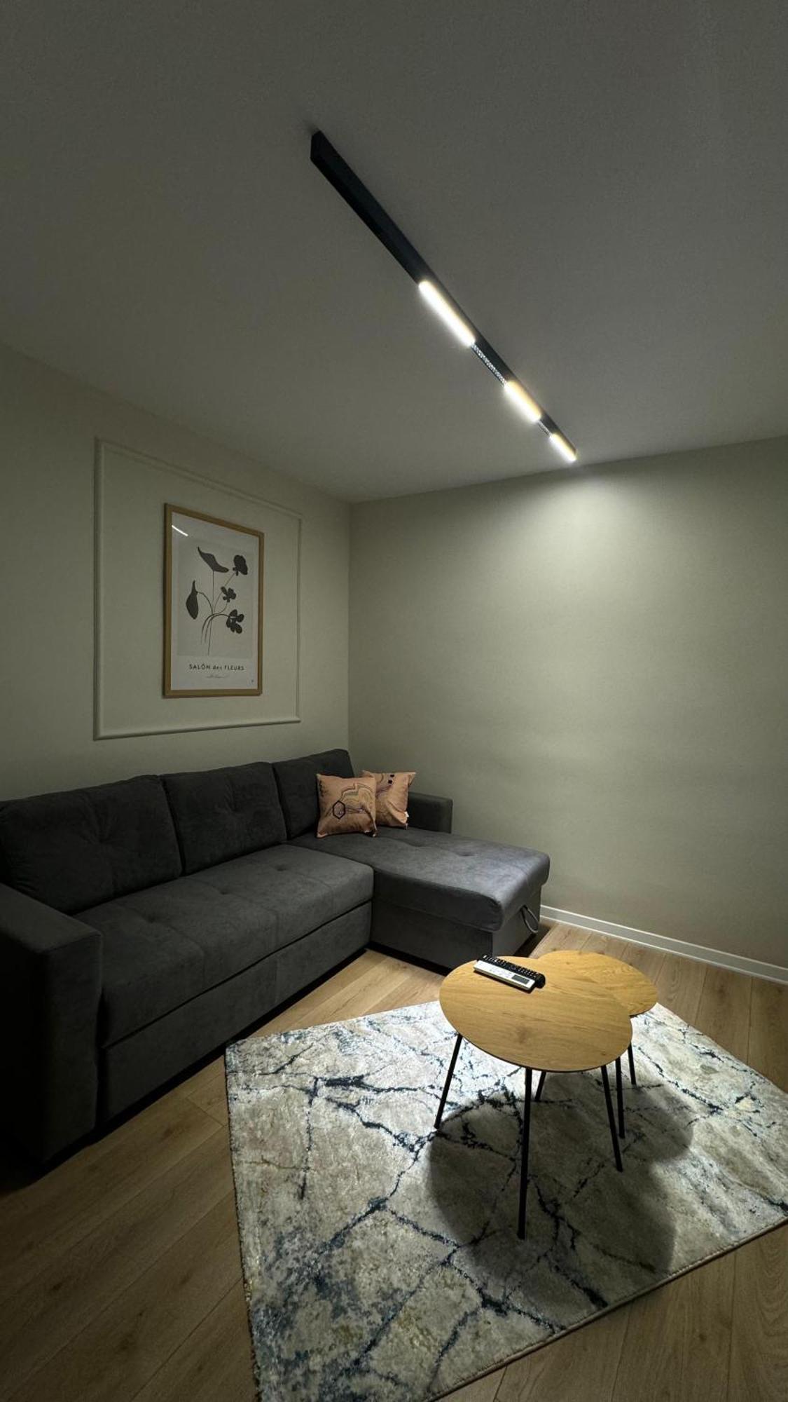 Charming Comfort Apartment Tiranë Ngoại thất bức ảnh