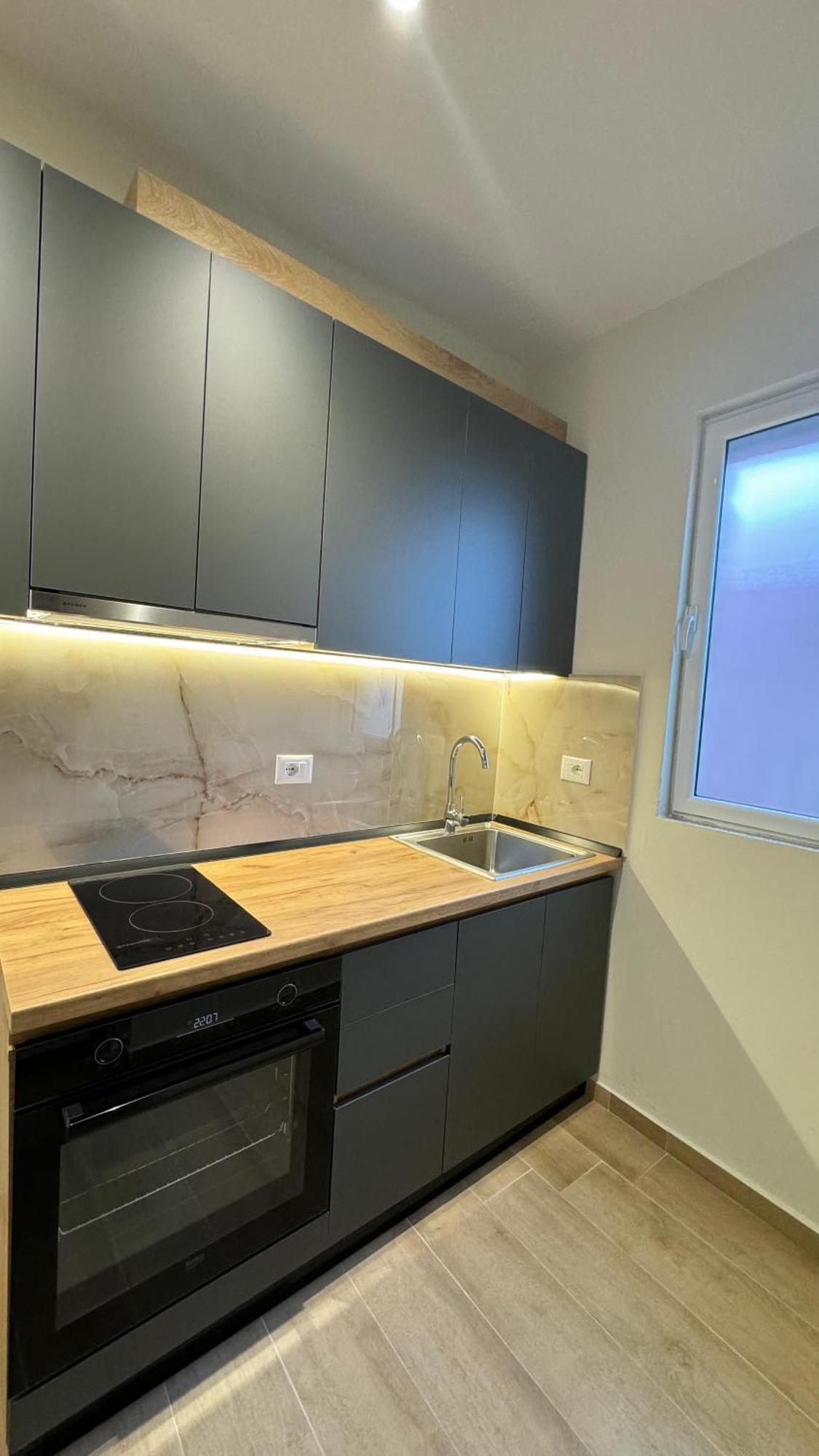 Charming Comfort Apartment Tiranë Ngoại thất bức ảnh