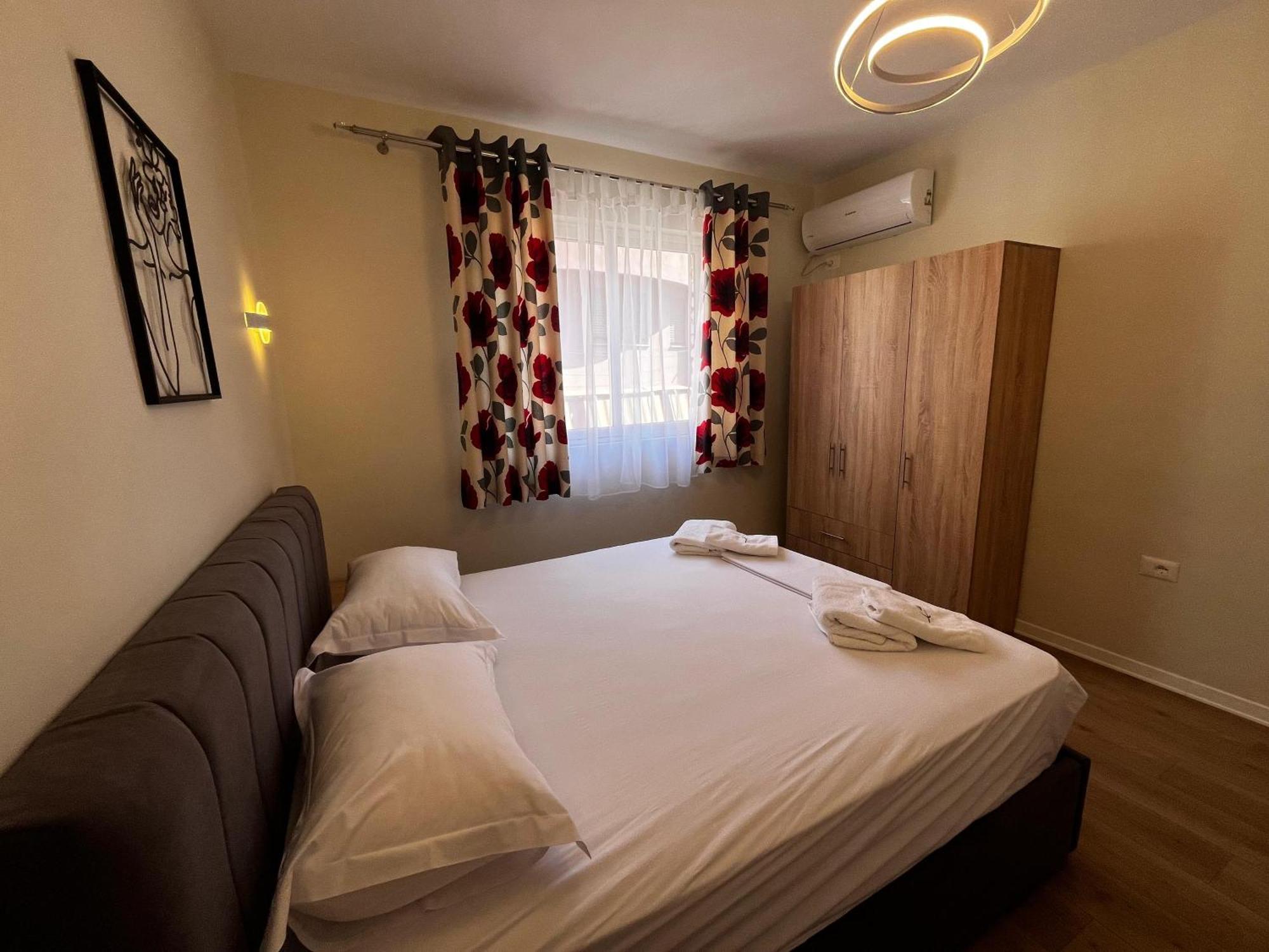 Charming Comfort Apartment Tiranë Ngoại thất bức ảnh