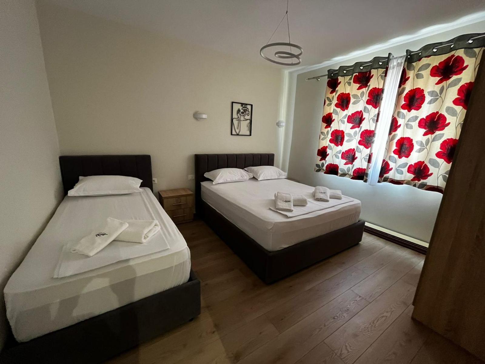 Charming Comfort Apartment Tiranë Ngoại thất bức ảnh